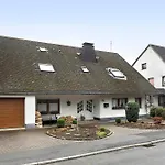 Grobbel *
